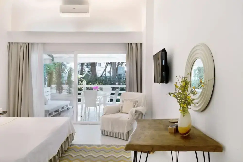 Yaso's Suites