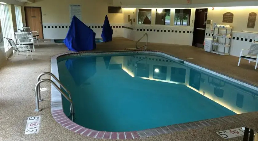 Holiday Inn Express Hotel & Suites Lincoln North