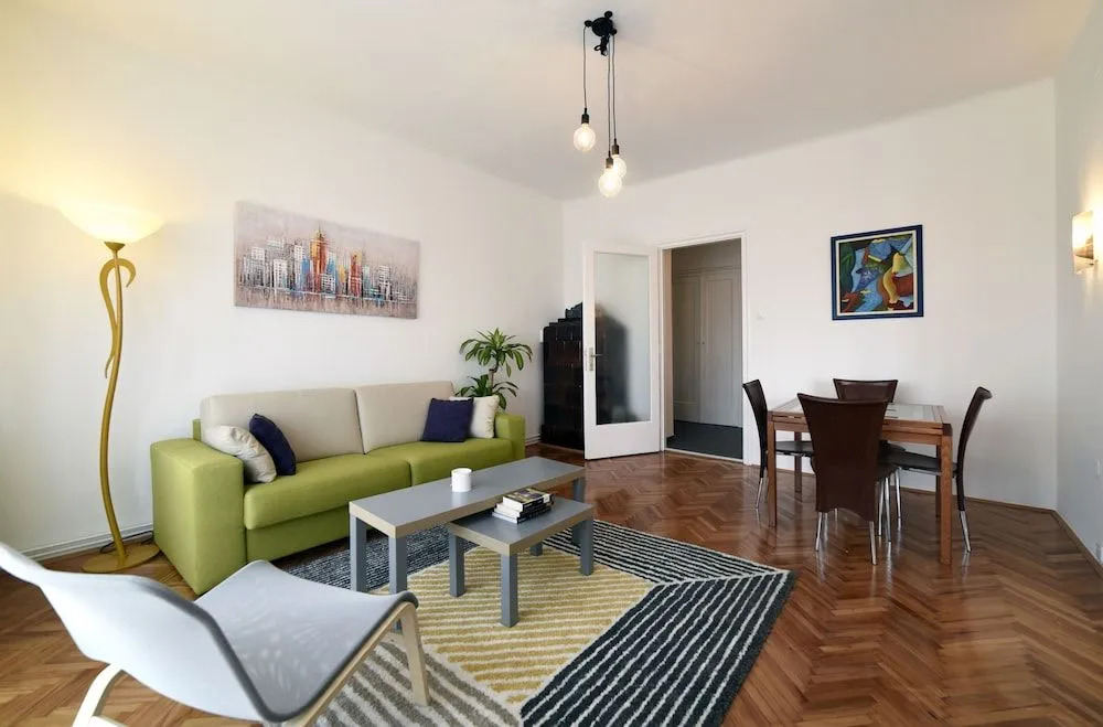 Sunny Apartment