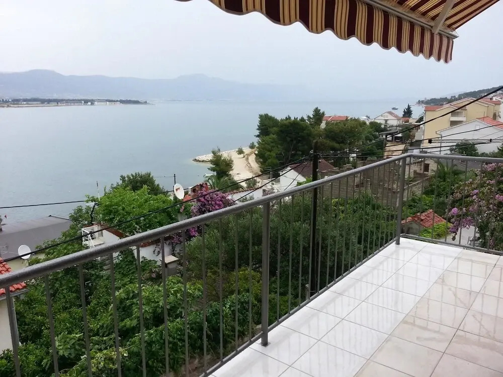 Apartment With 2 Bedrooms in Mastrinka, With Wonderful sea View, Furni