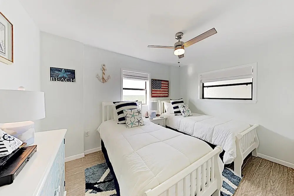New Listing! Chic Gulf-view Beach W/ Pools 3 Bedroom Condo
