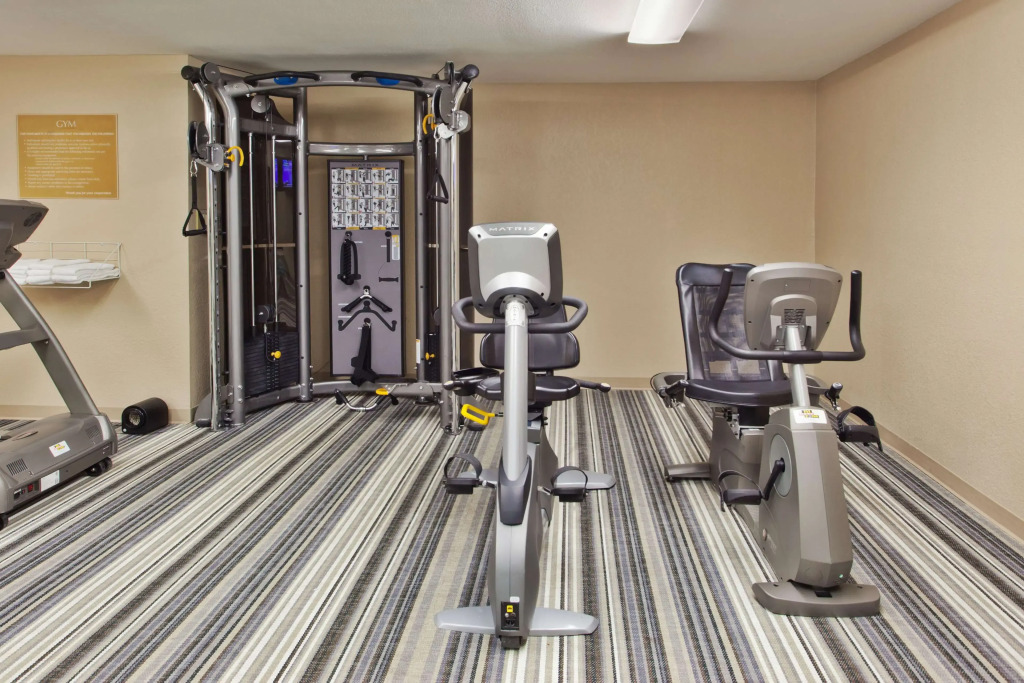 Sonesta Simply Suites Chicago Waukegan