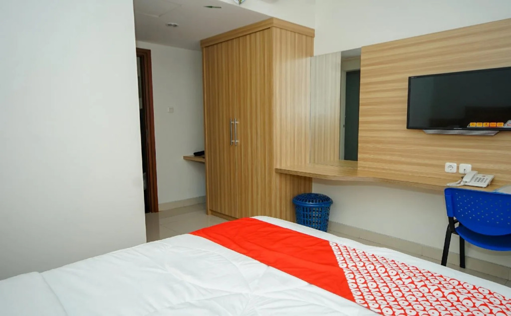 OYO 330 Diamond Executive Kost