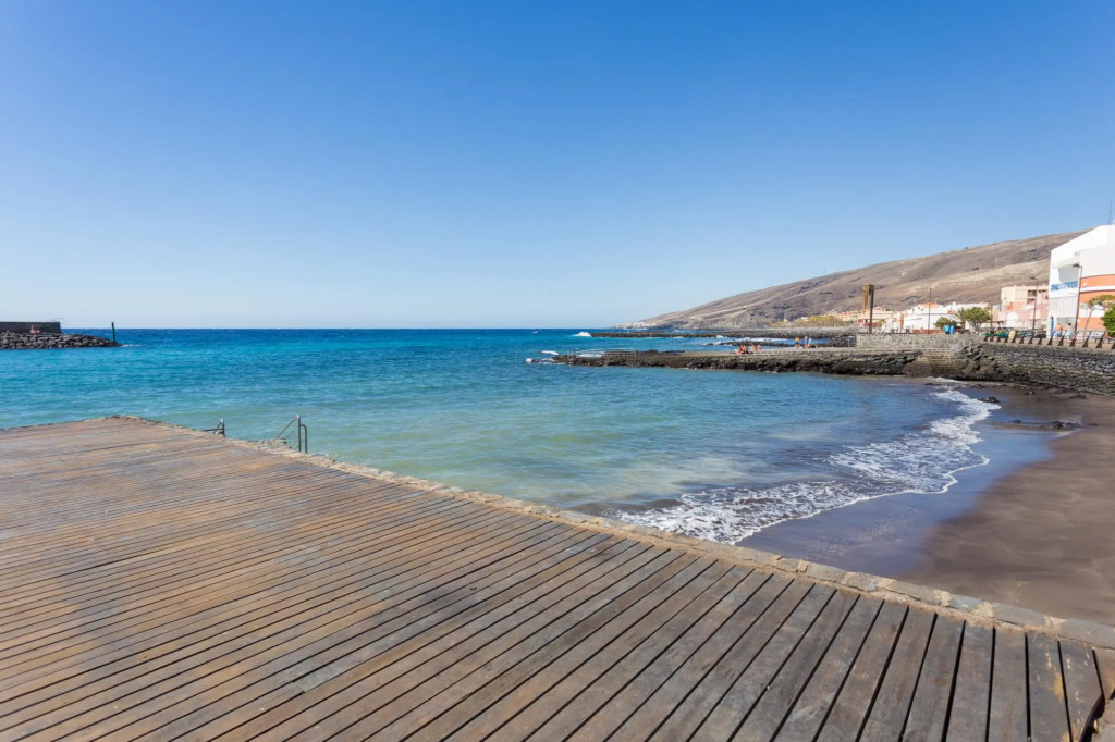 Home2Book Sea Front Duplex Terrace Pool +Wifi