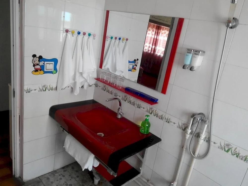 Luoyang Lerujia Hotel