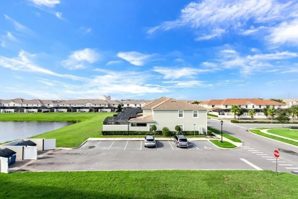 3111U307 Amazing Story Lake Brand New Condo