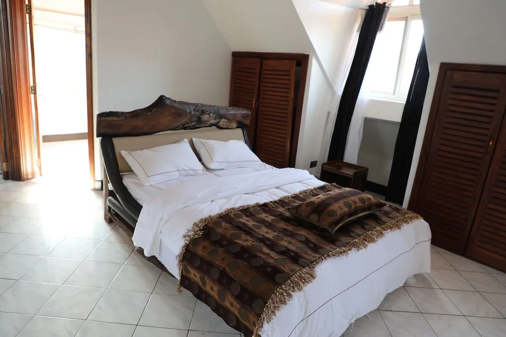 Stallion Place Hotel - Bed and Breakfast