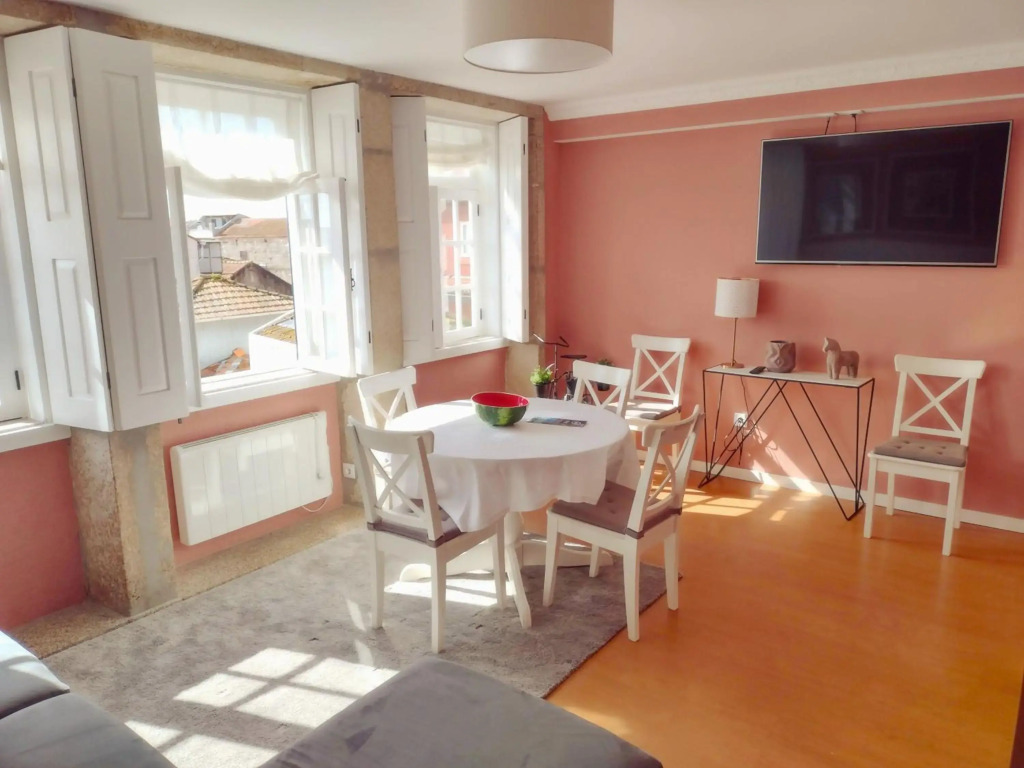 Oporto Center Clean & Cozy Apt 4