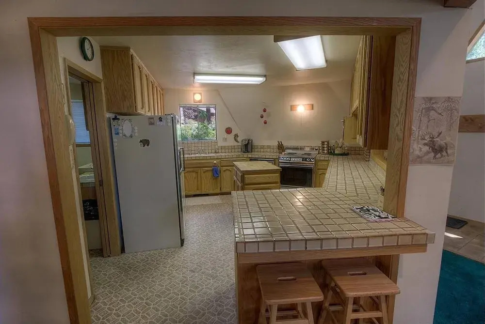 Fool Around House 3 Bedroom Home by Redawning