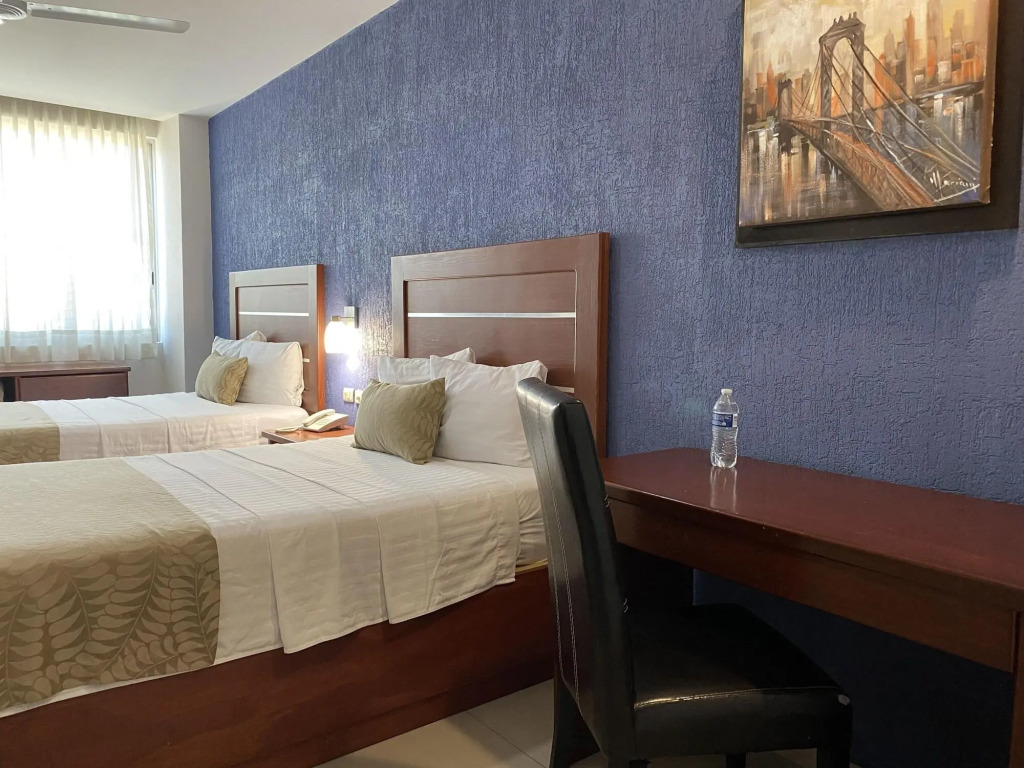 Hotel Calzada Inn