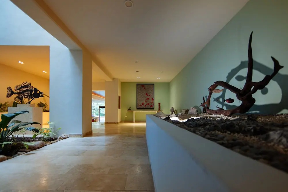 Magnificent 3BR condo close to the Caribbean sea by Happy Ad