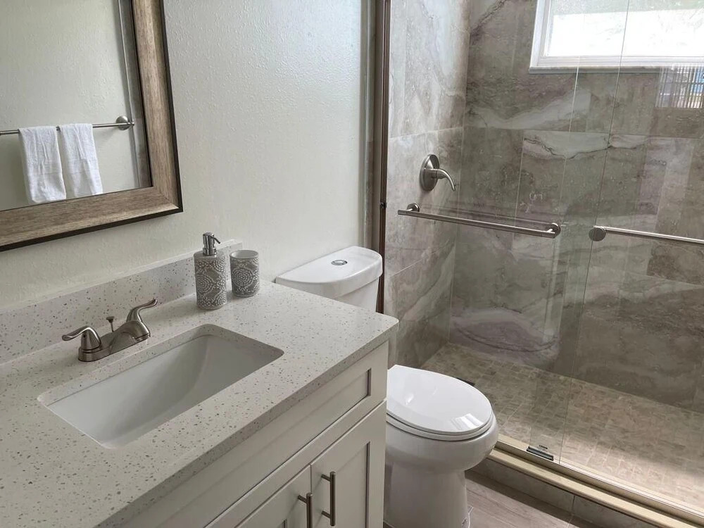 Three Bedroom Apartment #7 -- 2737 NPB -- Vusa Three Bedroom Condo Apartment