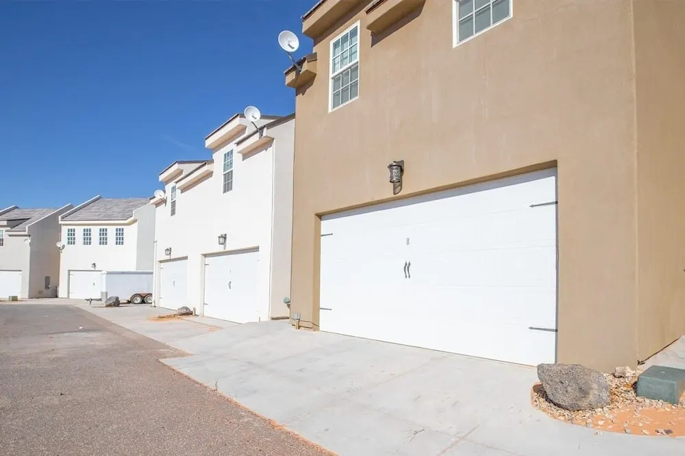Eagle View #f8 4 Bedroom Townhouse