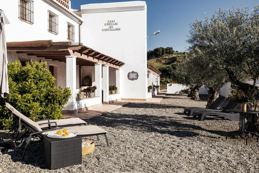 Casa Grande / Rosas Cantares