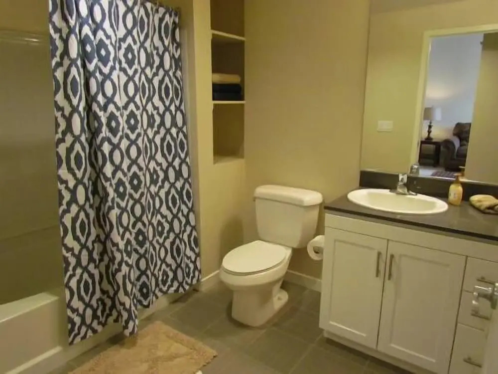 Full Amenities One Bedroom