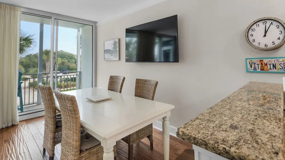 Modern Gulf Place Unit With Gulf Views & Amazing Amenities