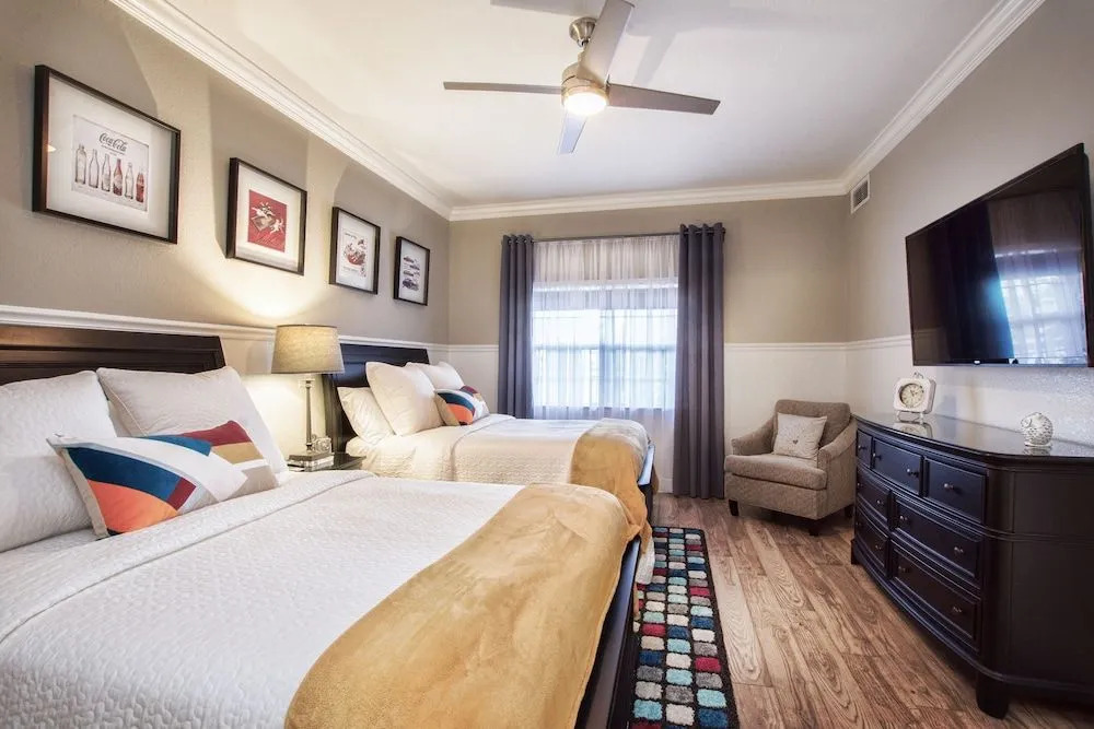 Stunning - All New Decor Nov 2015 - 3 Br condo by RedAwning