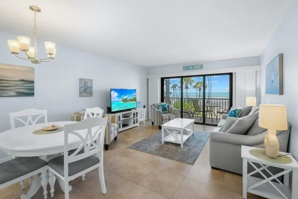 South Seas Beach Villa 2412 1 Bedroom Condo by RedAwning