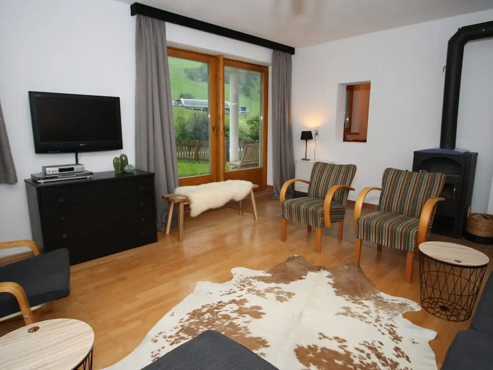 Cozy Chalet in Maria Alm with Terrace