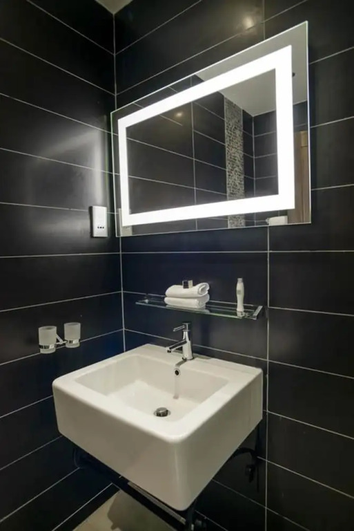 This Deluxe Apartment Offers Amenities That Create an Unforgetable Experience