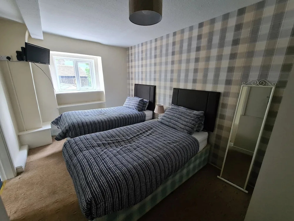The Diggle Hotel