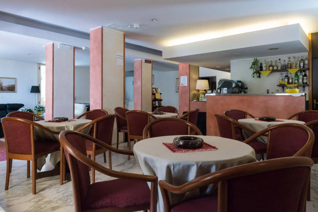 Coccodrillo Hotel & Apartments