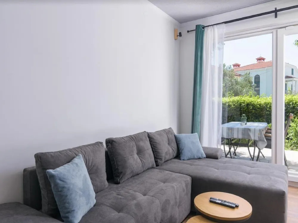 Apartments Vujina