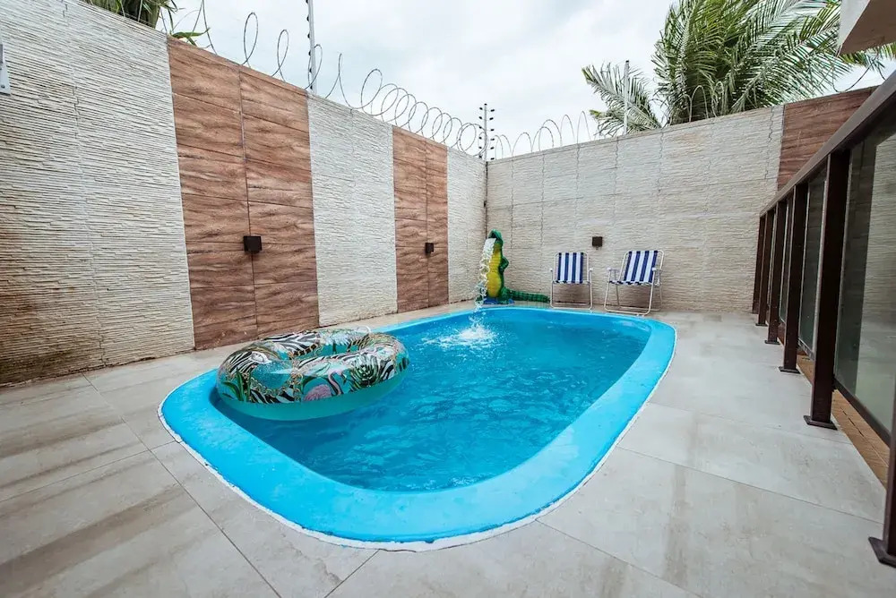 Casa em Jacum com Piscina 5 Suites e Fliperama