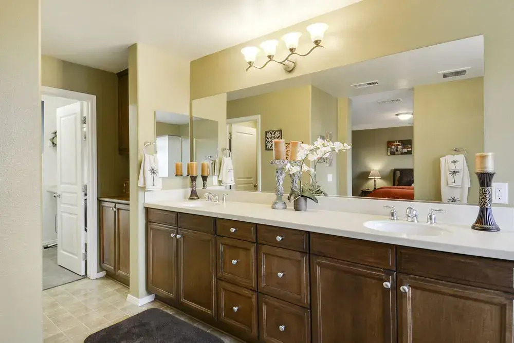 Sunset Summit 4 Br home by RedAwning