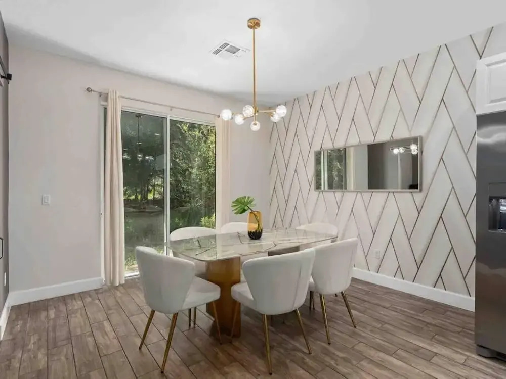 Super Calm- Sleeps 17 W Designs Close TO Parks