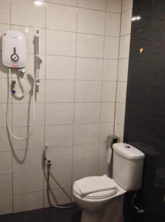 B+ Hotel