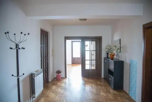 Apartments Jela