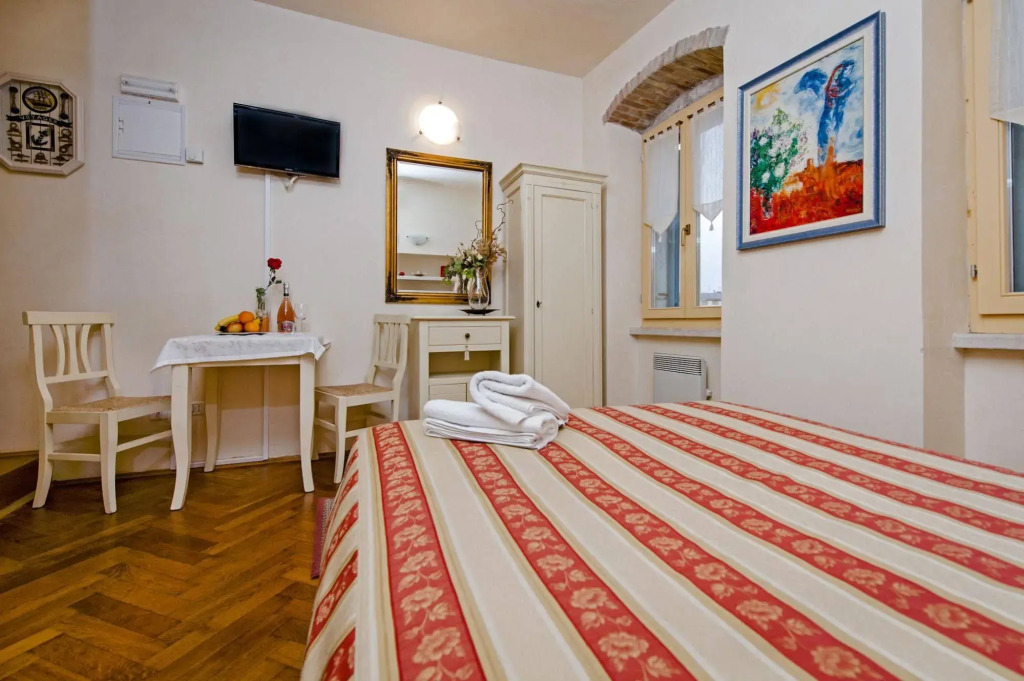 Residence LA CARERA Centro Storico