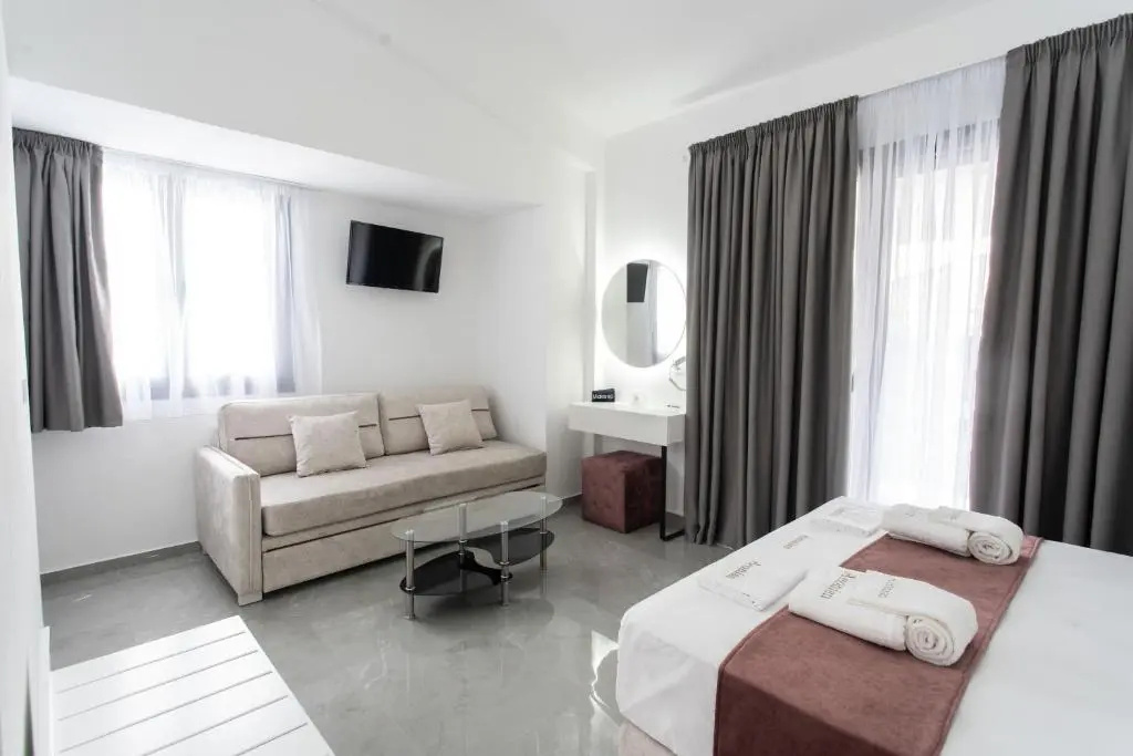 Aeonian Luxury Suites Asprovalta, Adults Only & Kids 12 Plus
