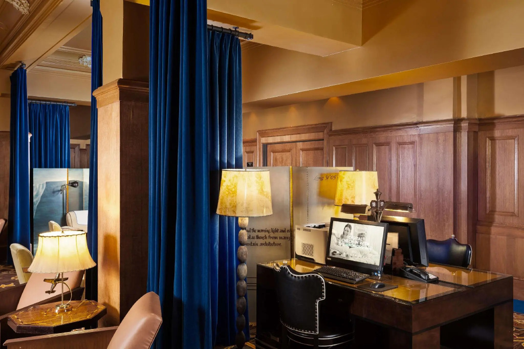Arctic Club Hotel