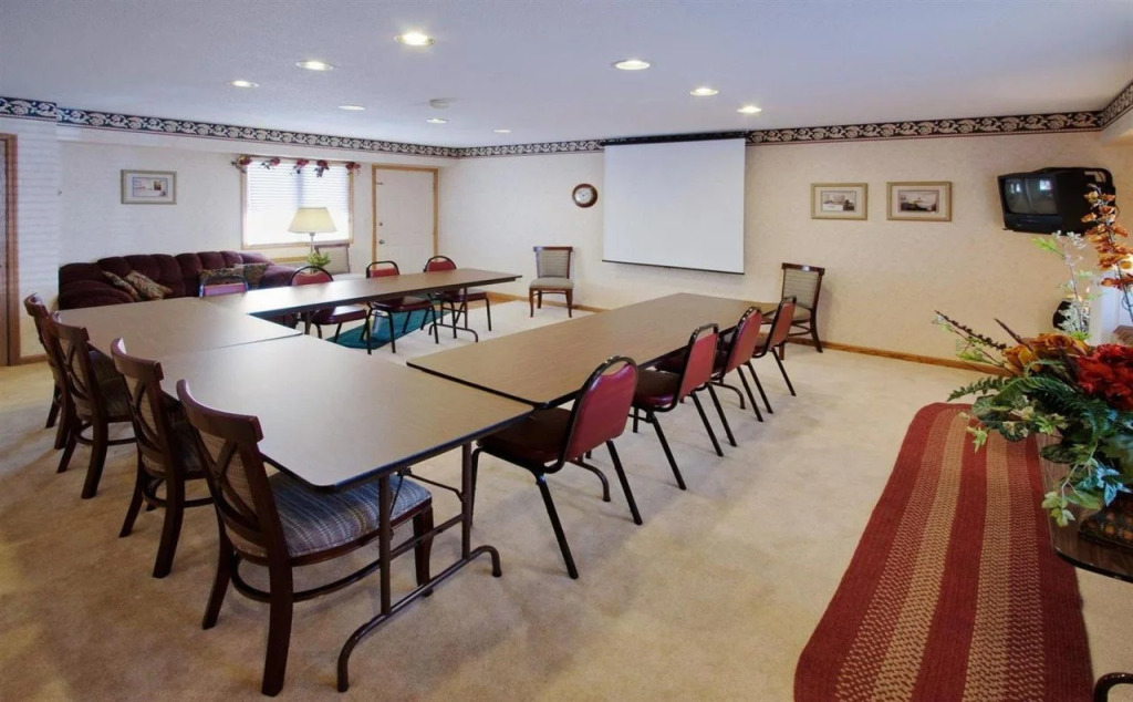 Americas Best Value Inn St. Marys