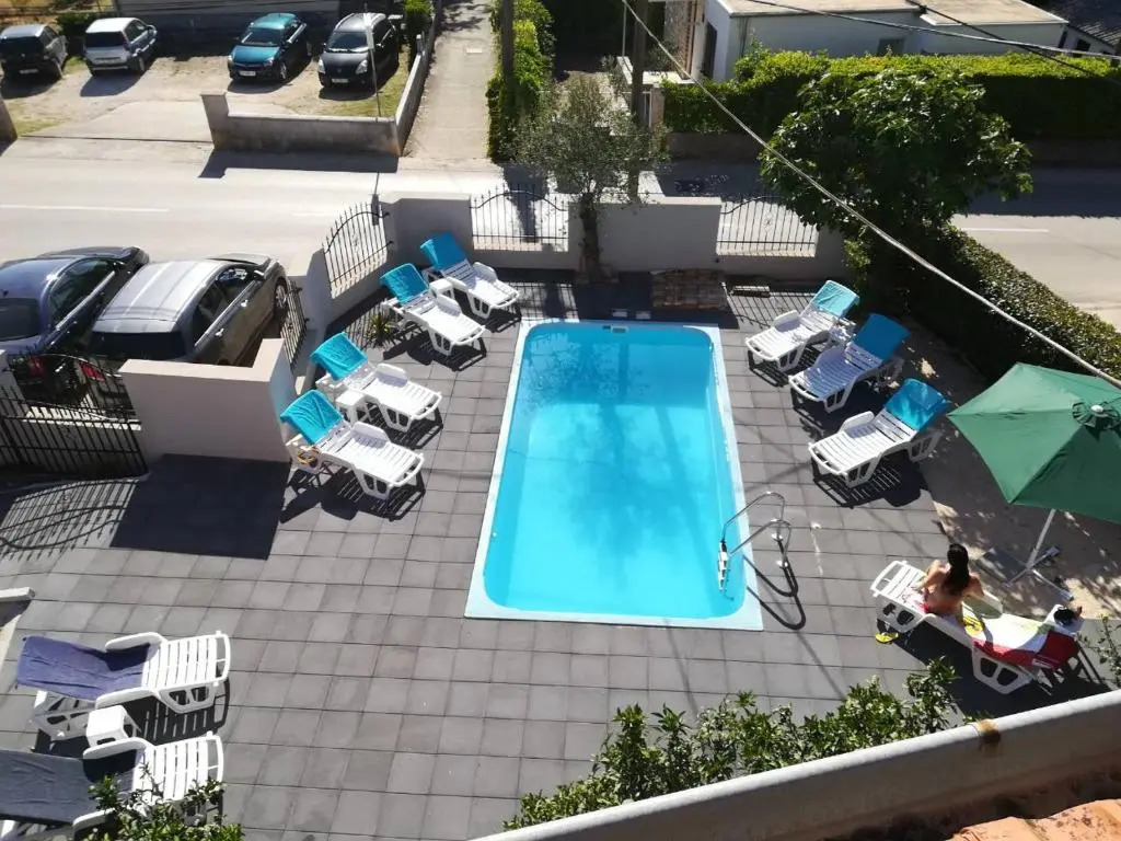 Crowonder Lucky Holiday House with Pool and Patio 30 meters from the Beach