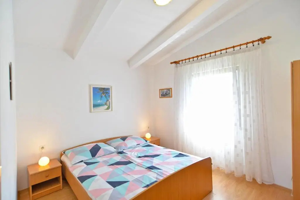 Apartments Mira 667