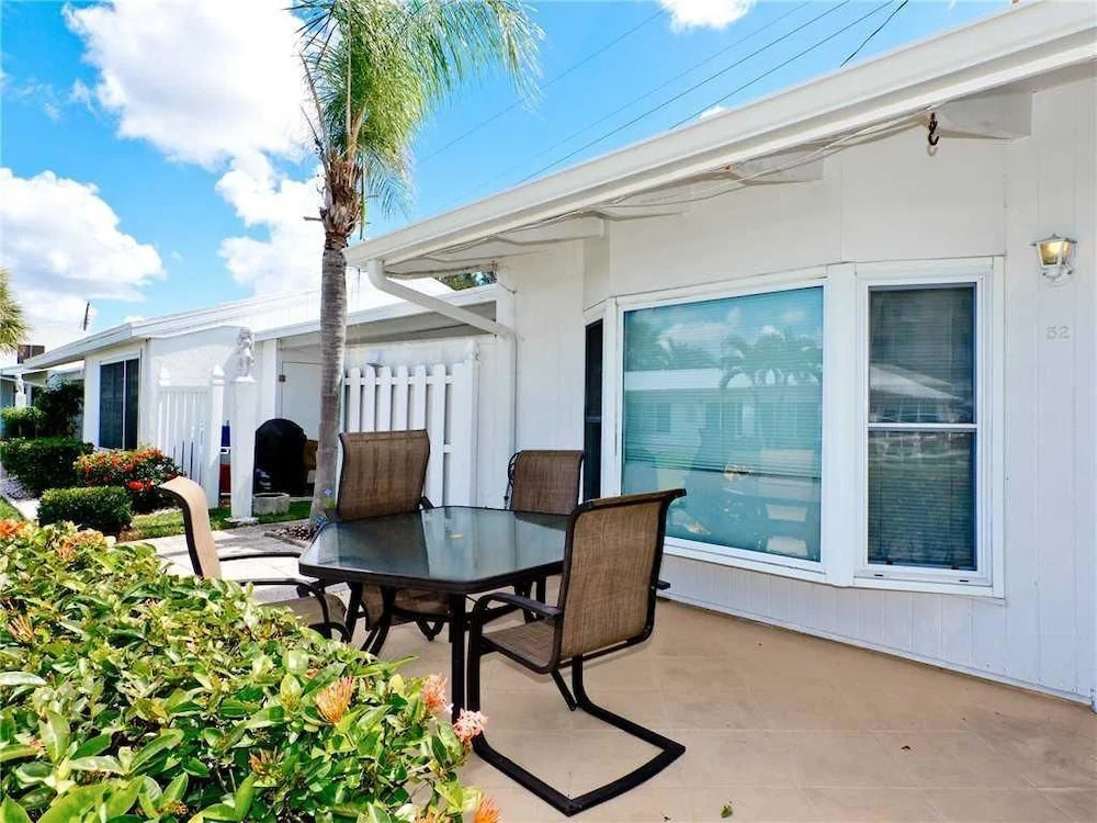Beachaven 52 - One Bedroom Condo
