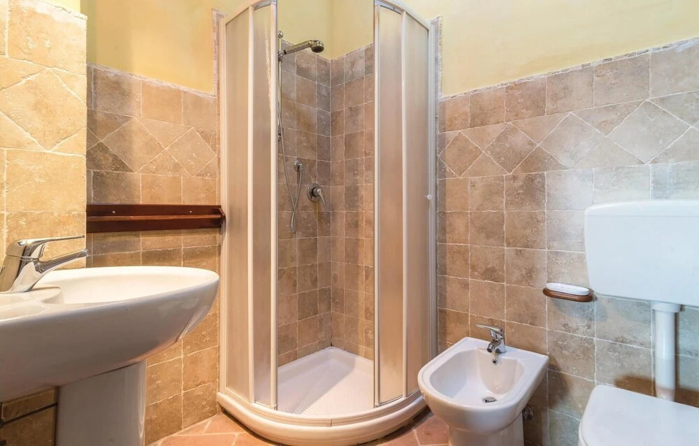 Beautiful Apartment in Castiglione D.lago PG With 2 Bedrooms, Wifi and Outdoor Swimming Pool