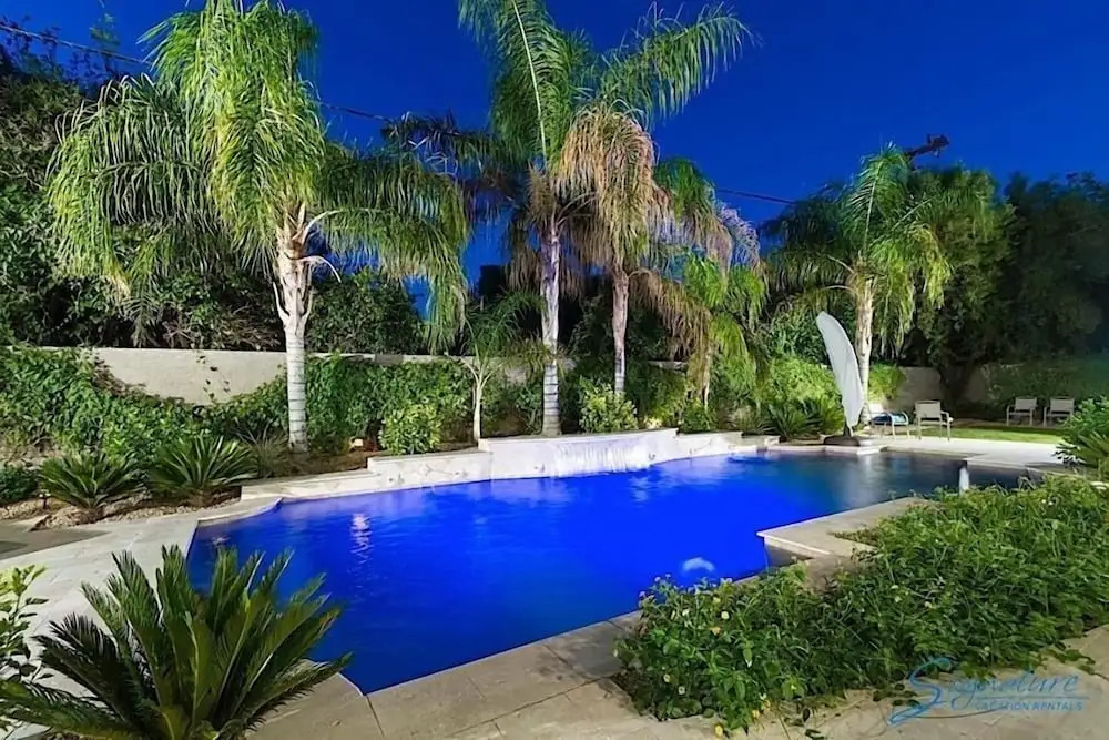 Latitude Adjustment By Signature Vacation Rentals