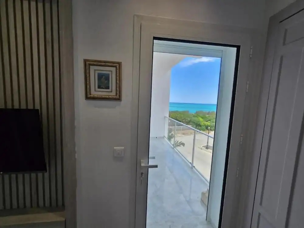 Luxurious Sea View With Private Beach in Gammarth Marsa