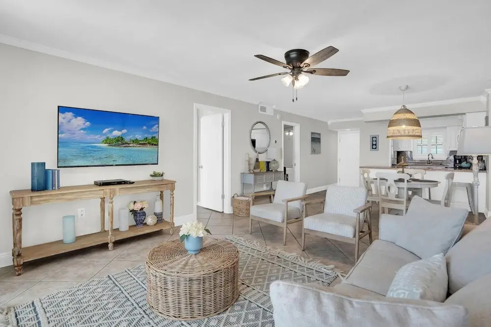 Seaside Beach & Racquet 5917