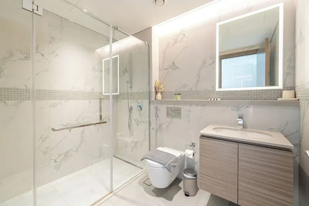 Marco Polo - Stunning 2BR with Burj View, Spacious Gym & Pool