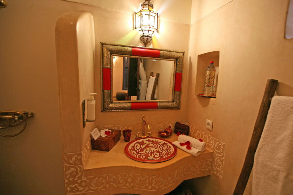 Riad La Porte Rouge By La Siredrah