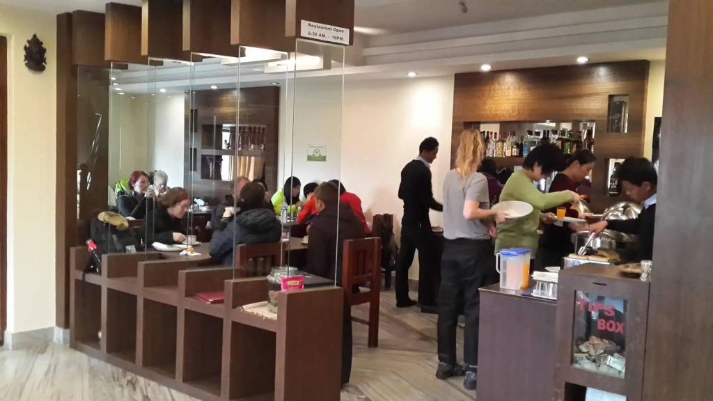 Hotel Middle Path & Spa