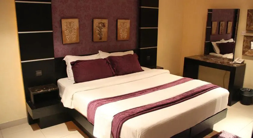Niara Hotel Suites Al Malaz