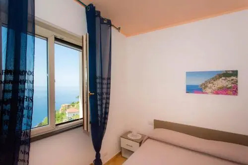 Furore Coast Rooms