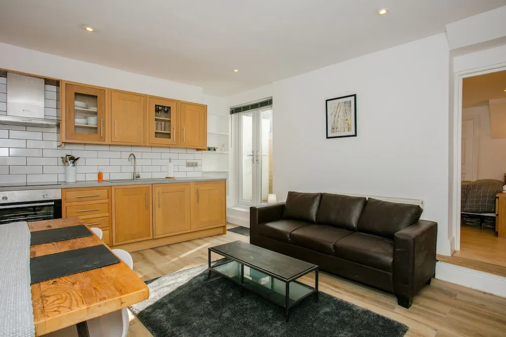 Modern 1 Bedroom Apartment in Wandsworth Road