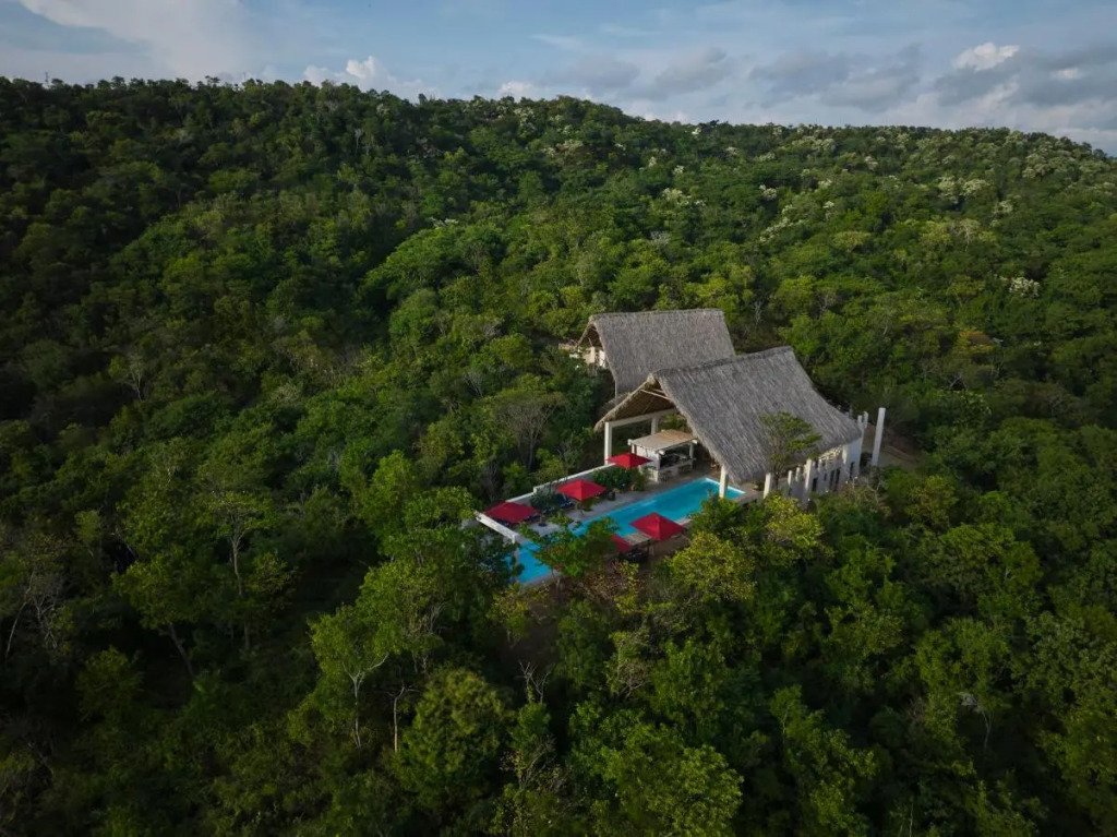 Cocolia Hotel